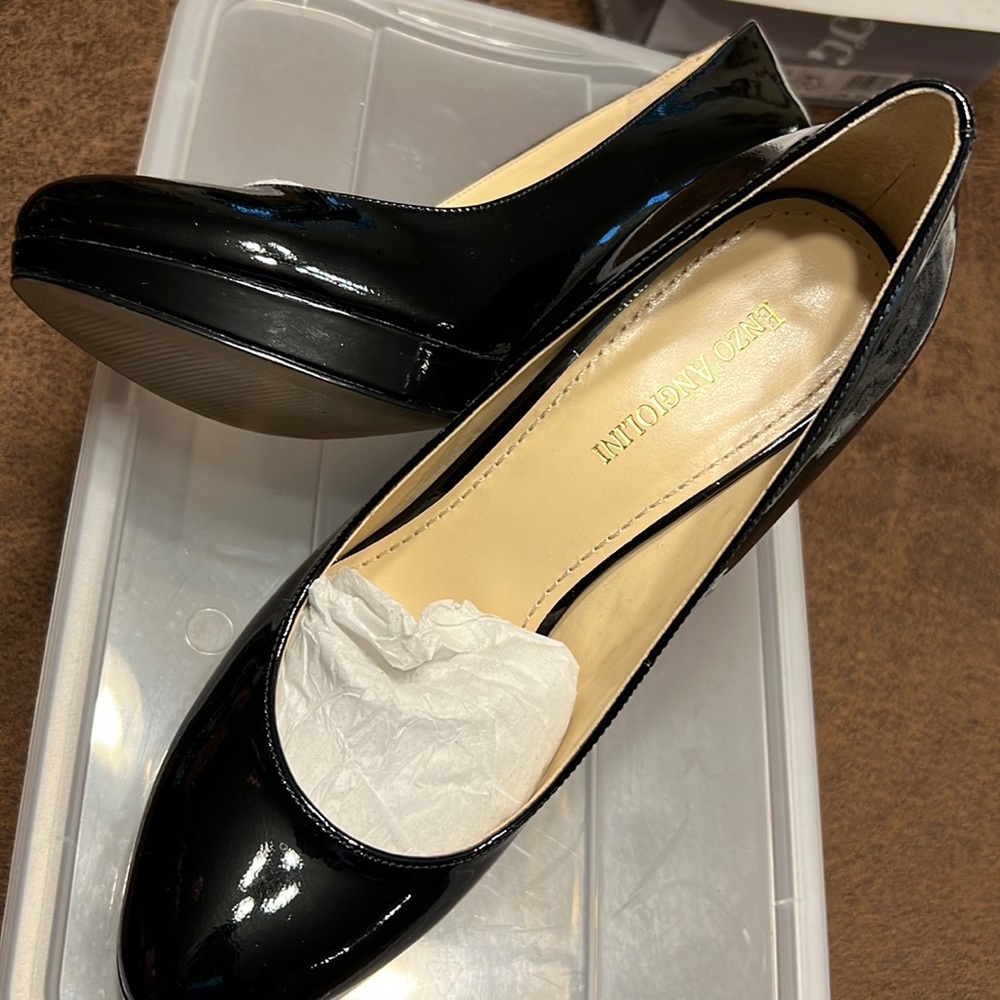 black heals,good condition